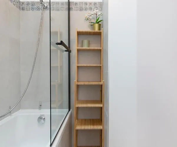 Le Favori De Montesquieu Apartman *